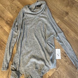 New with tags fifteentwenty sweater size L